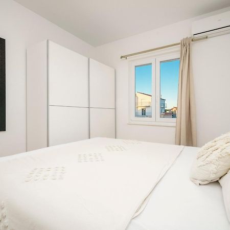 Apartments Tomic Vodice Eksteriør bilde