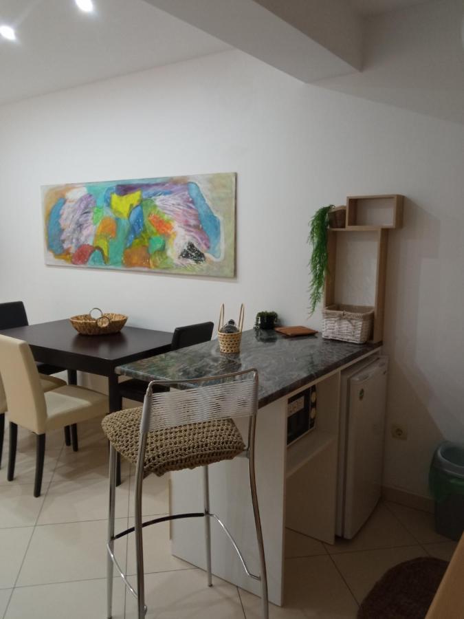 Apartments Tomic Vodice Eksteriør bilde