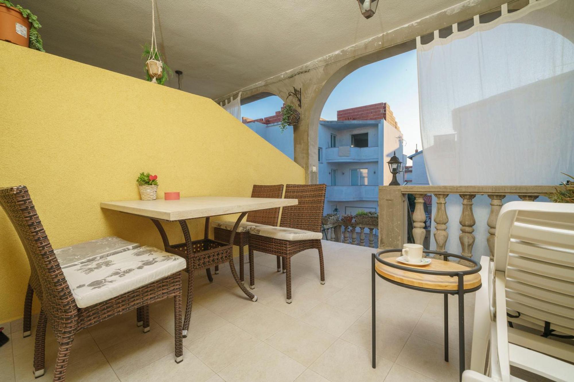 Apartments Tomic Vodice Eksteriør bilde